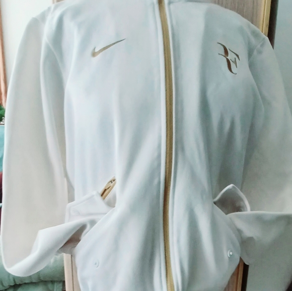 Nike Women's small Dri Fit Crew neck zip up - Picture 3 of 6